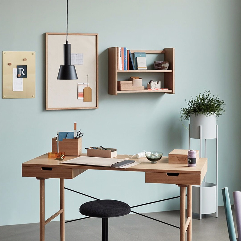 Bureau scandinave en bois naturel Hubsch - Sine Bureau scandinave en bois naturel Hubsch - Sine