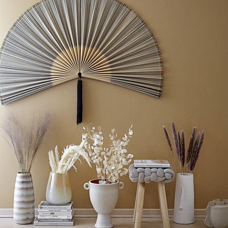 Décoration murale grand éventail taupe Bloomingville - Bambi 
