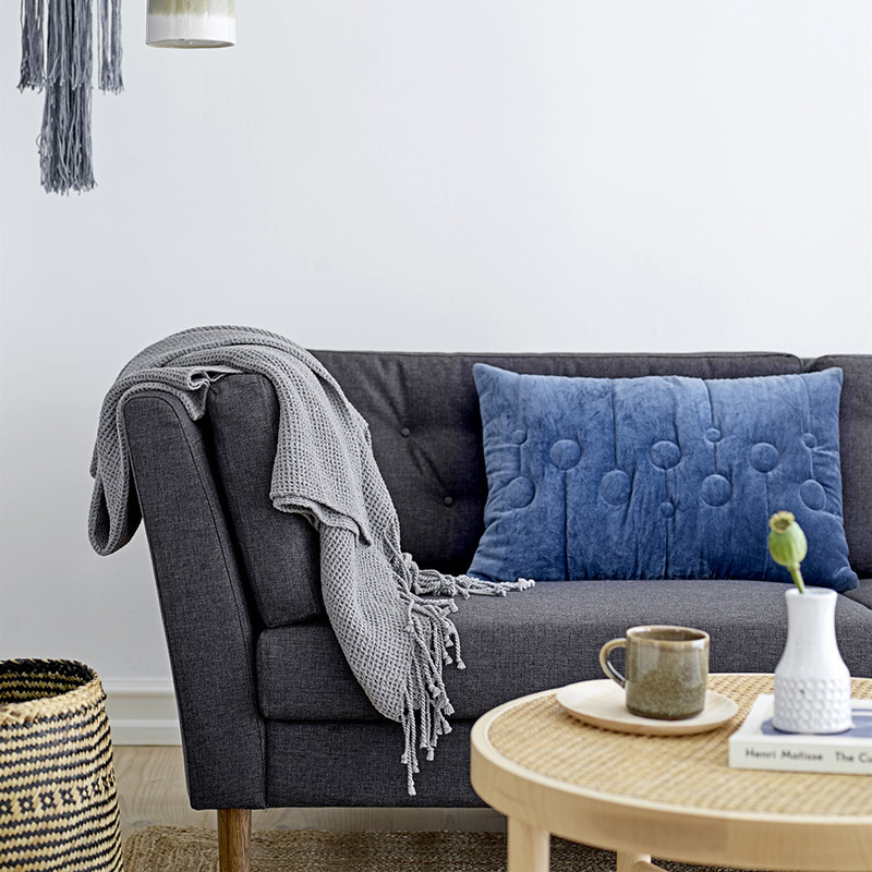 Coussin bleu velours Bloomingville 60x40 - Royal 
