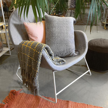 Rocking chair gris et pied métal blanc scandinave Bloomingville