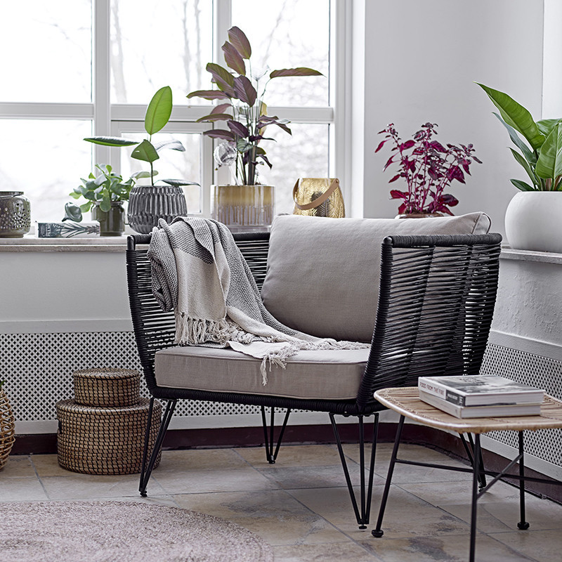 Fauteuil de jardin confortable beige et noir Bloomingville Fauteuil de jardin confortable beige et noir Bloomingville