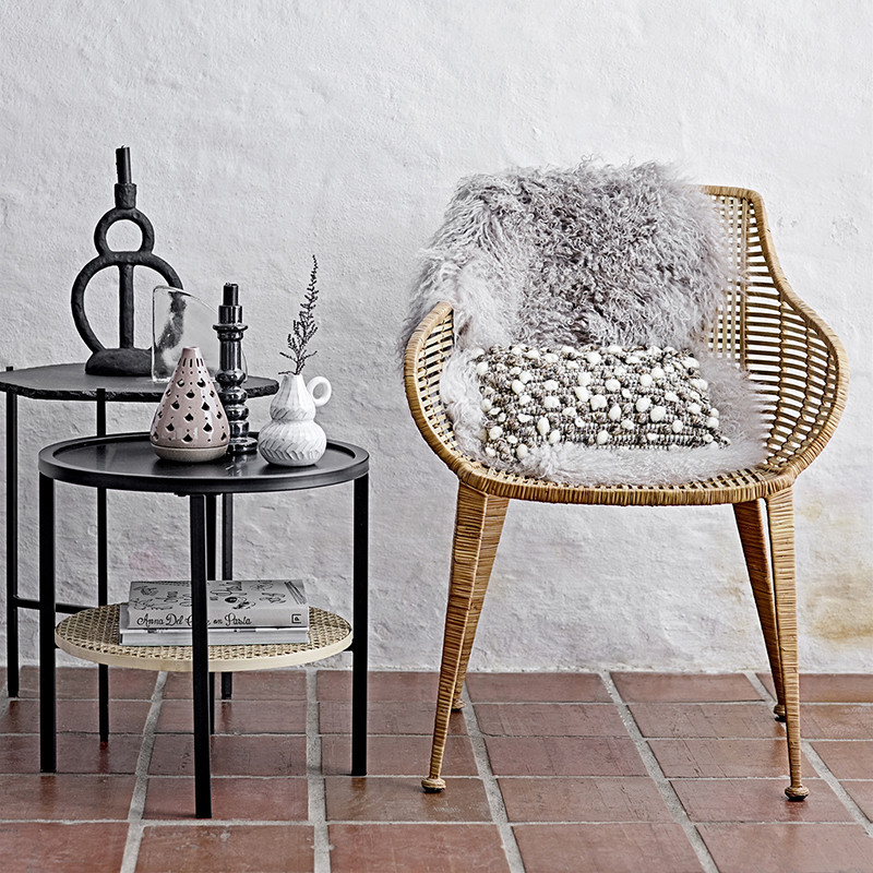 Fauteuil rotin design avec accoudoirs Bloomingville Fauteuil rotin design avec accoudoirs Bloomingville