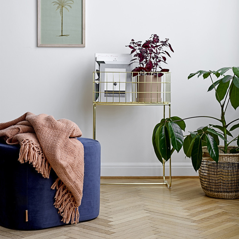 Pouf velours bleu carré Bloomingville