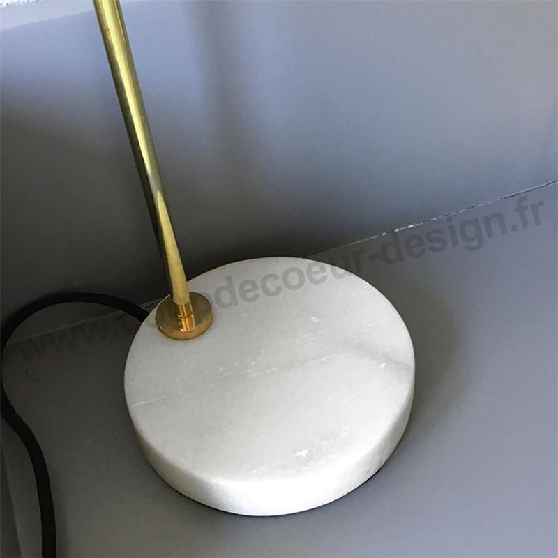 Lampe design dorée avec ampoule Bloomingville - Cards 