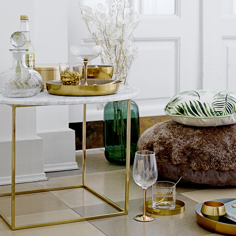 Bout de canapé marbre blanc pied doré - Marble
