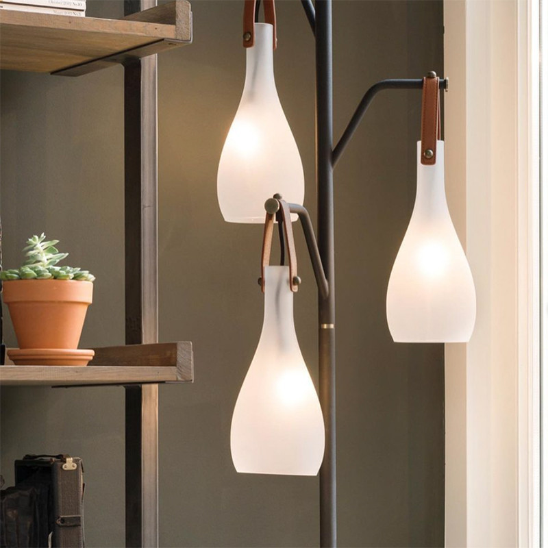 Lampadaire interieur design abat-jours suspendus lanières en cuir - Nada 