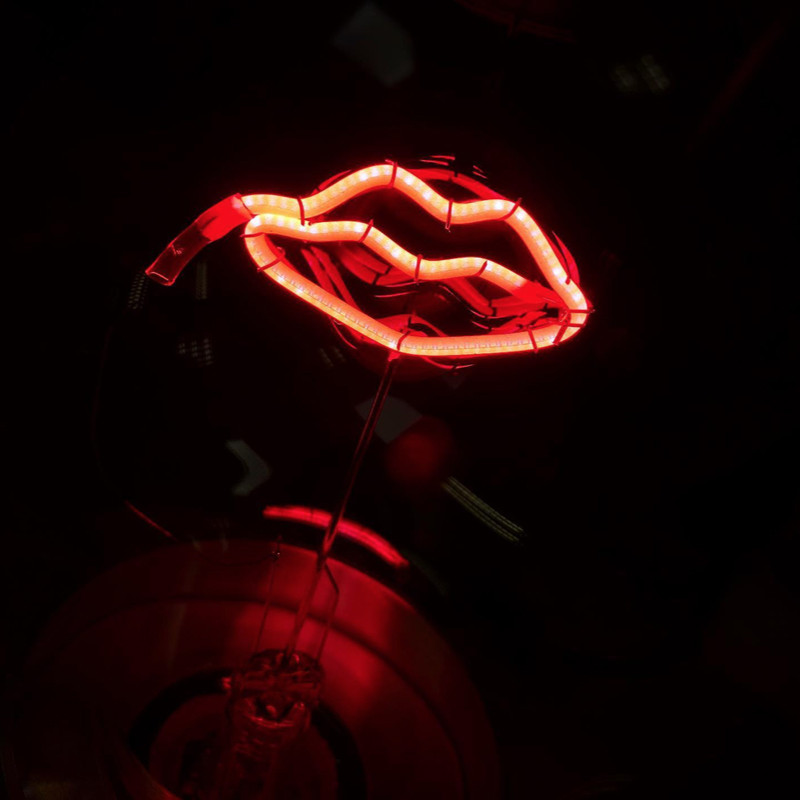 Ampoule design déco bouche rouge - Lip