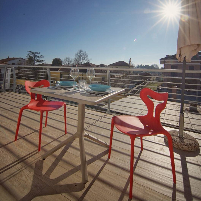 Chaise de cuisine rouge design Connubia - Area51 Chaise de cuisine rouge design Connubia - Area51