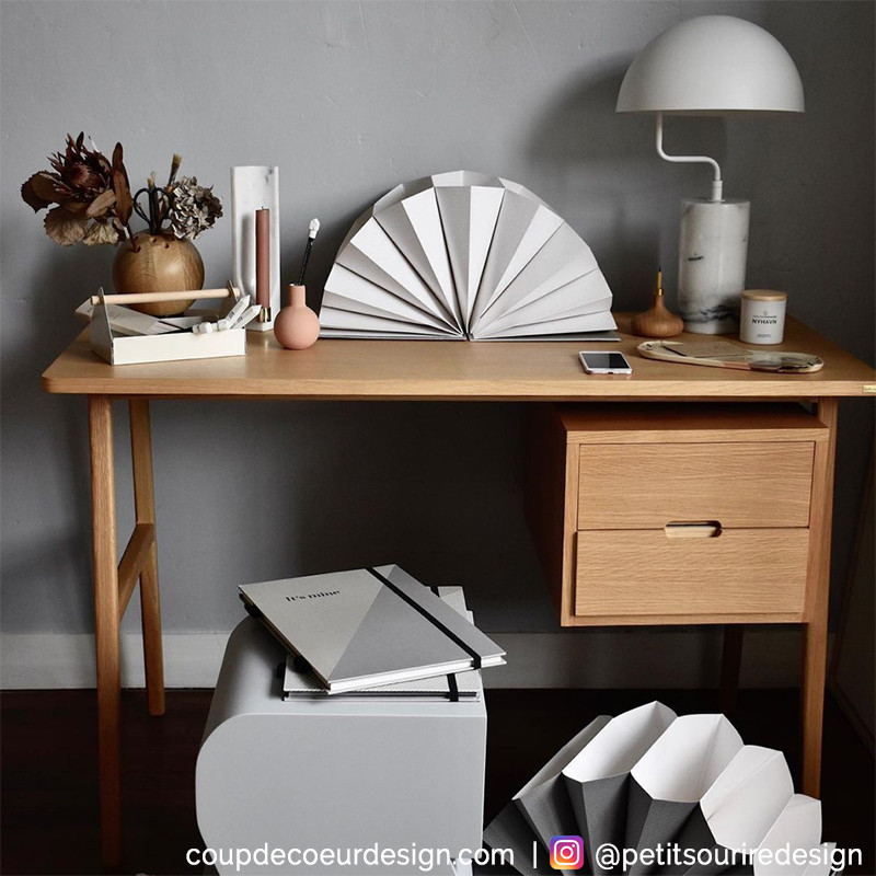 Bureau en bois 2 tiroirs style scandinave - Sine