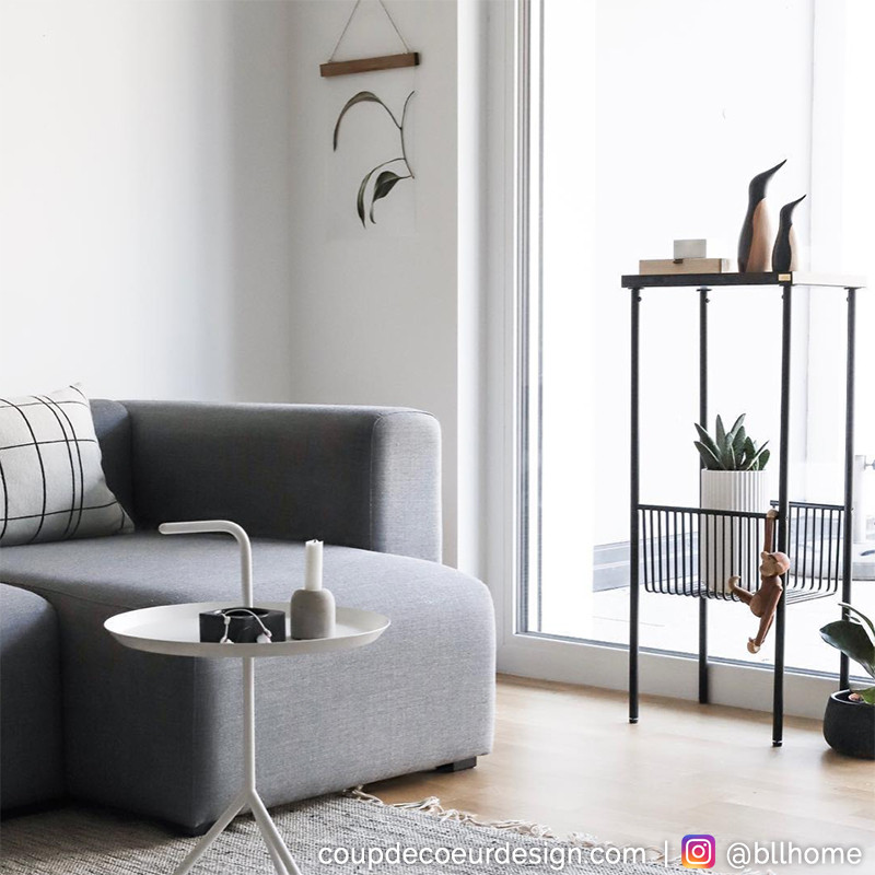 Petite console métal noir design avec porte revue - Dani
