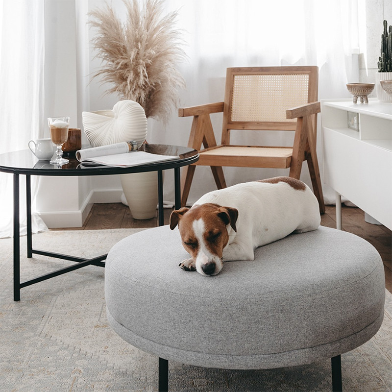 Pouf design gris clair rond en tissu - Pero