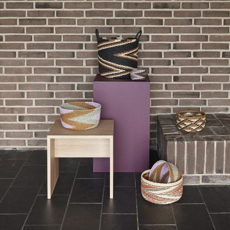 Bout de canapé design en bois Hubsch - Sine